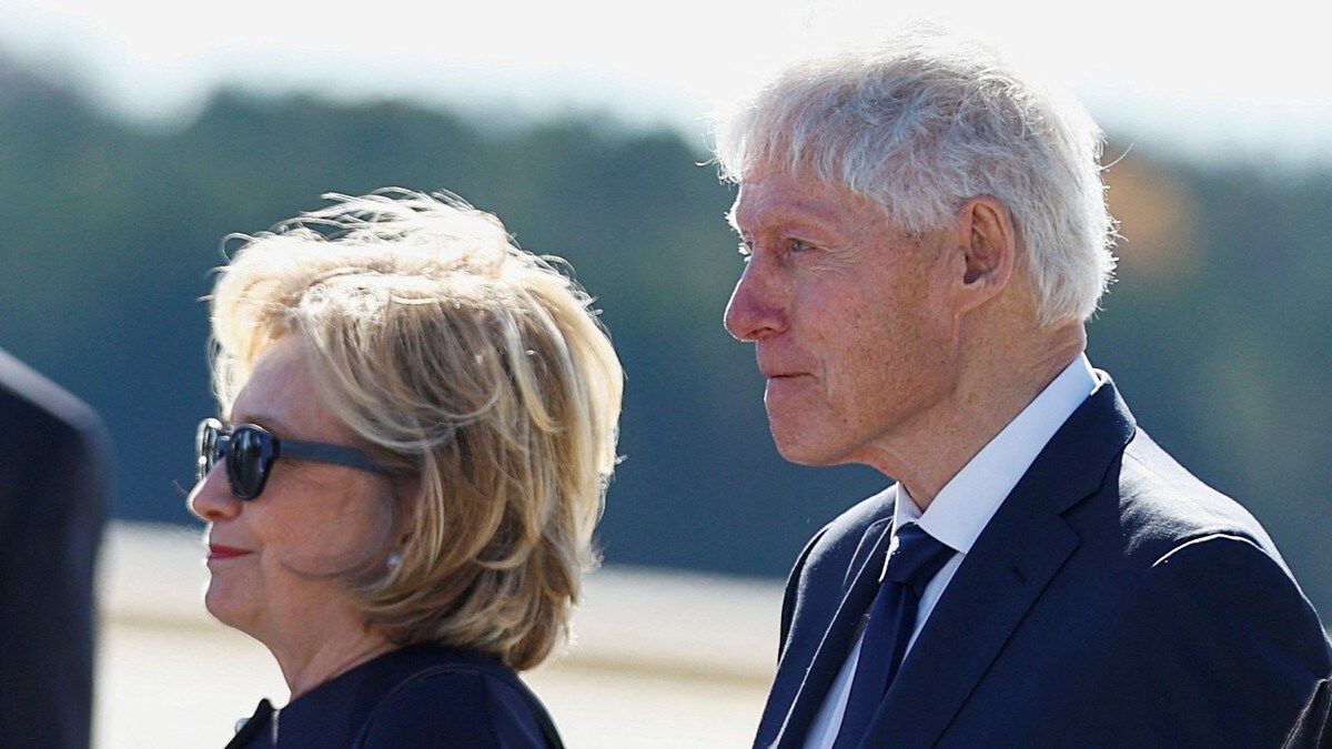 Clinton-paret stevnes i Epstein-saken