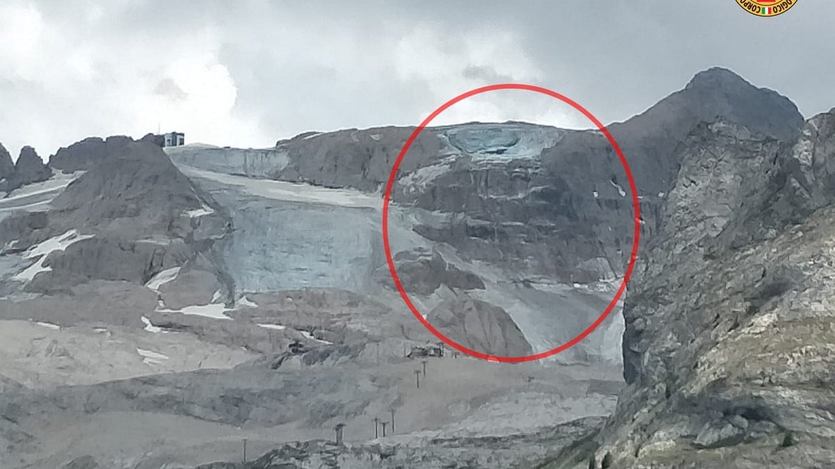 Minst fem omkom da isbre løsnet i fjellet i Italia