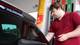 Rolv Christian Topdahl / NRK Nicklas Phillips, kunde hos Circle K på Forus. Står foran pumpa.