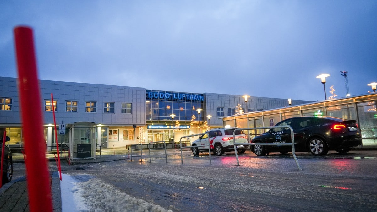 Bodø lufthavn stengt i flere timer