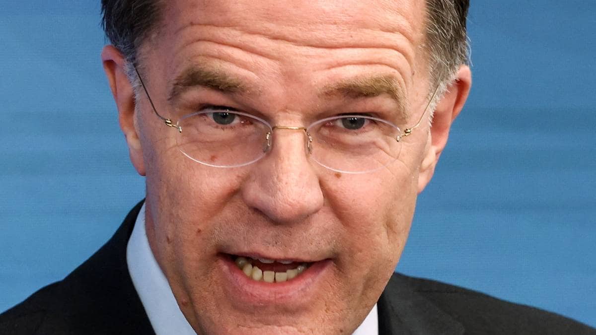 Rutte med Trump-hyllest: – Har snudd en generasjon med forfall