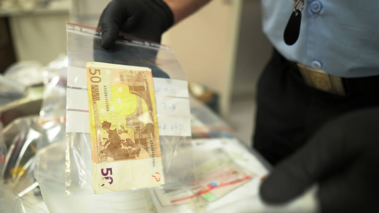 Mumien i hytta på Klungset i Fauske. Politiet fant penger