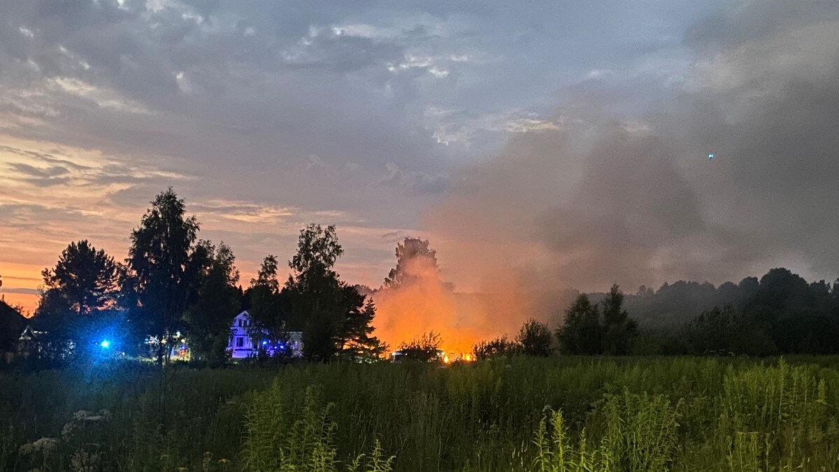 Brann i gartneri i Kongsvinger - 18 boliger ble evakuert