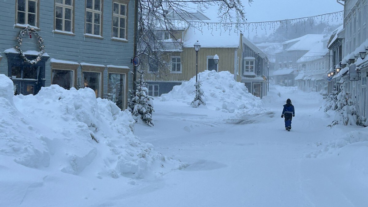 Oransje farevarsel for snø: – Kan komme 30–40 centimeter snø mandag