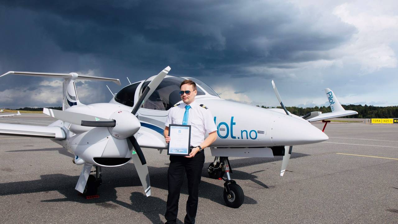pilot nils per mikkel