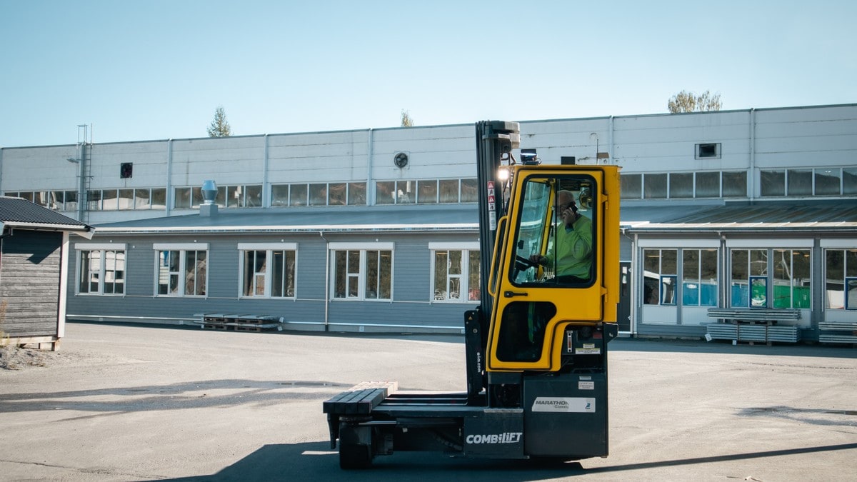 Henter tilbake flere hundre permitterte