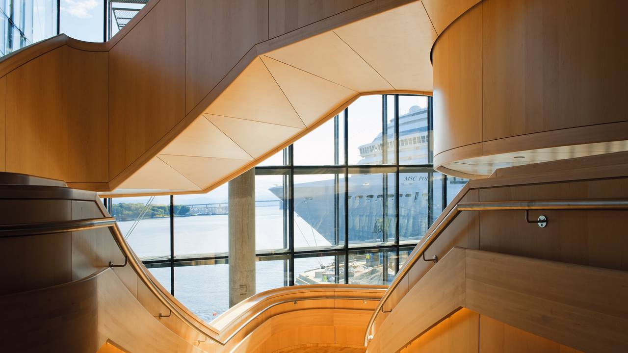 Trappeoppgangen i Stavanger Konserthus.