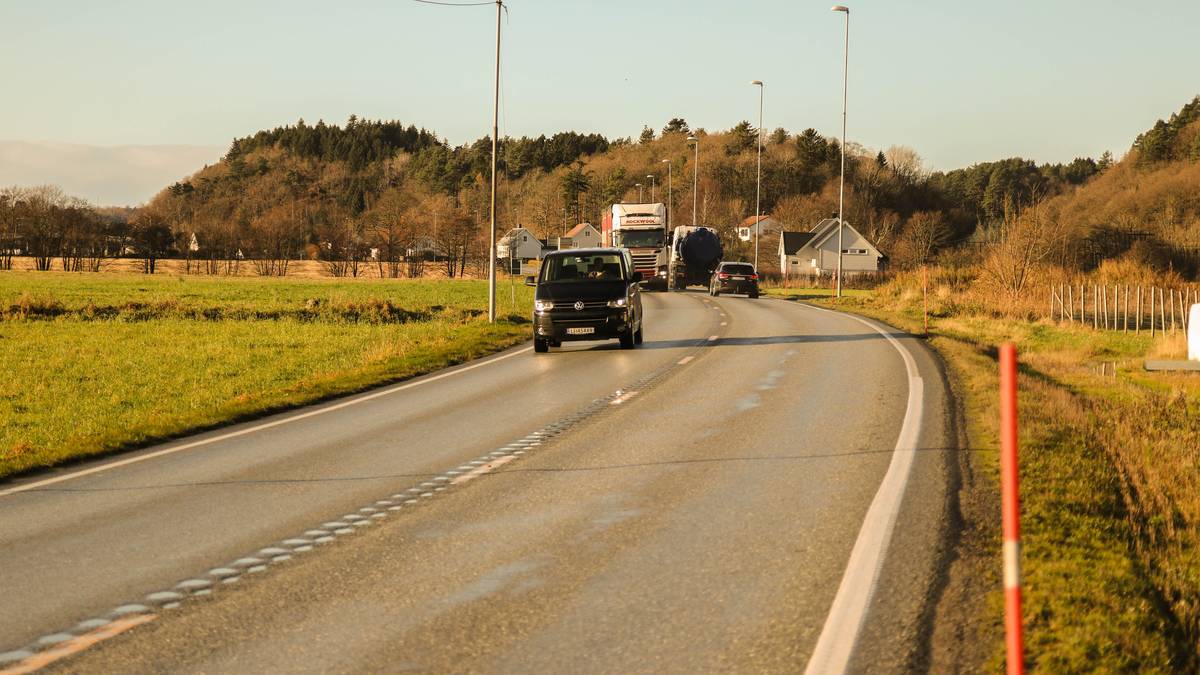 Vil se på tiltak for å få ned trafikk på gamleveien