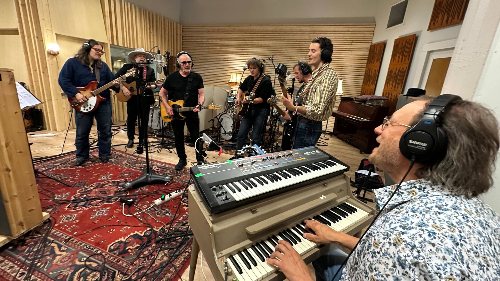 Åge og band øver