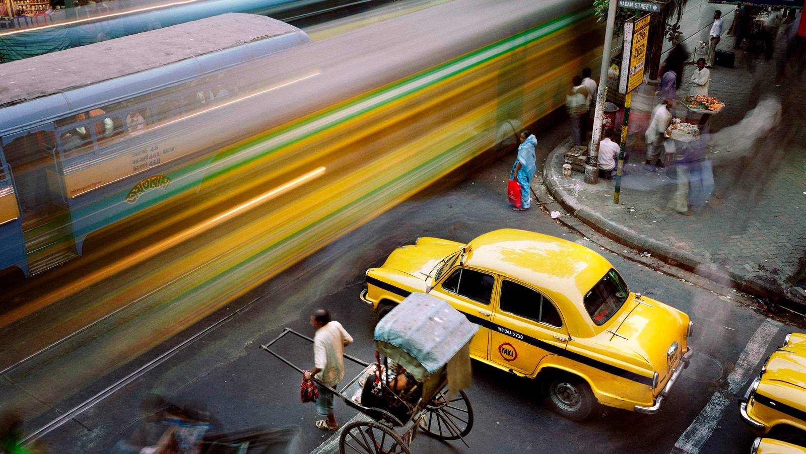 Ten Days in Calcutta by Reinhard Hauff