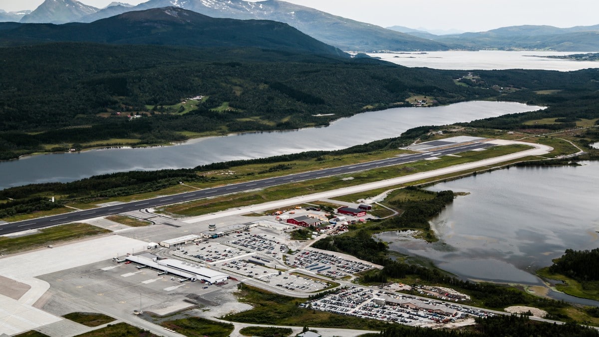 Avinor bryter pålagt tidsfrist på landets mest forurensede lufthavn