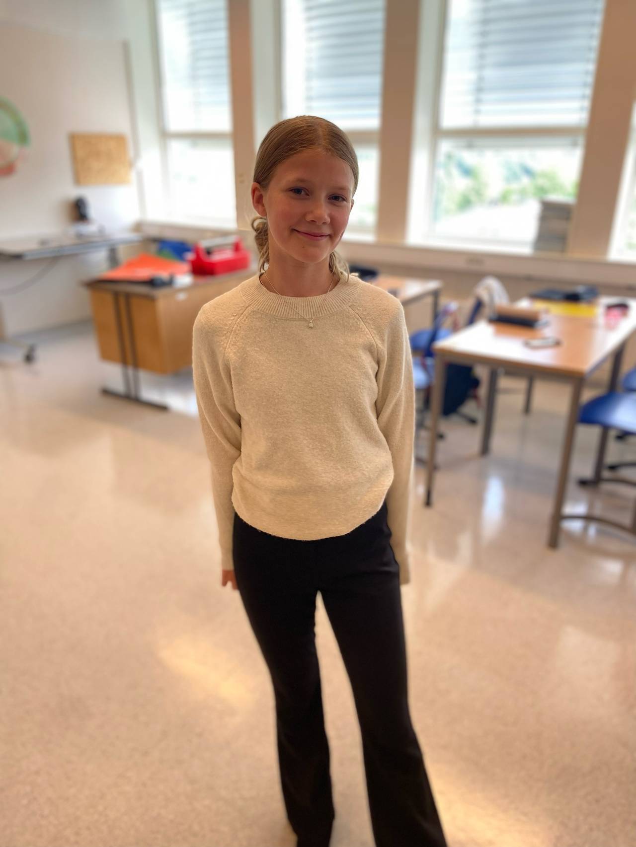 Mina Eira-Åhren (14) har vært med å koret årets BlimE-låt