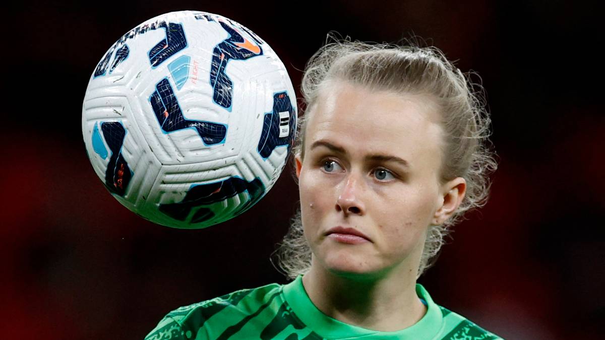 Hannah (24) er fødd utan djupnesyn – trassa råda til legane
