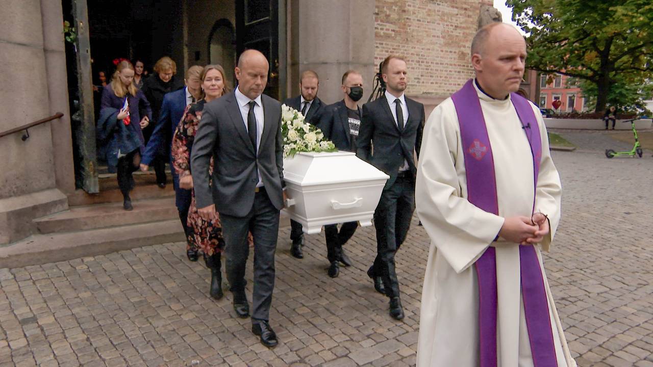 Fra Sverre Eikas begravelse