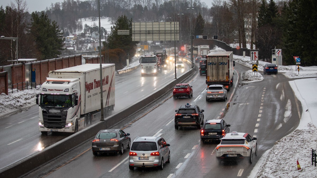 Nå blir det sludd og snø – vil påvirke trafikken