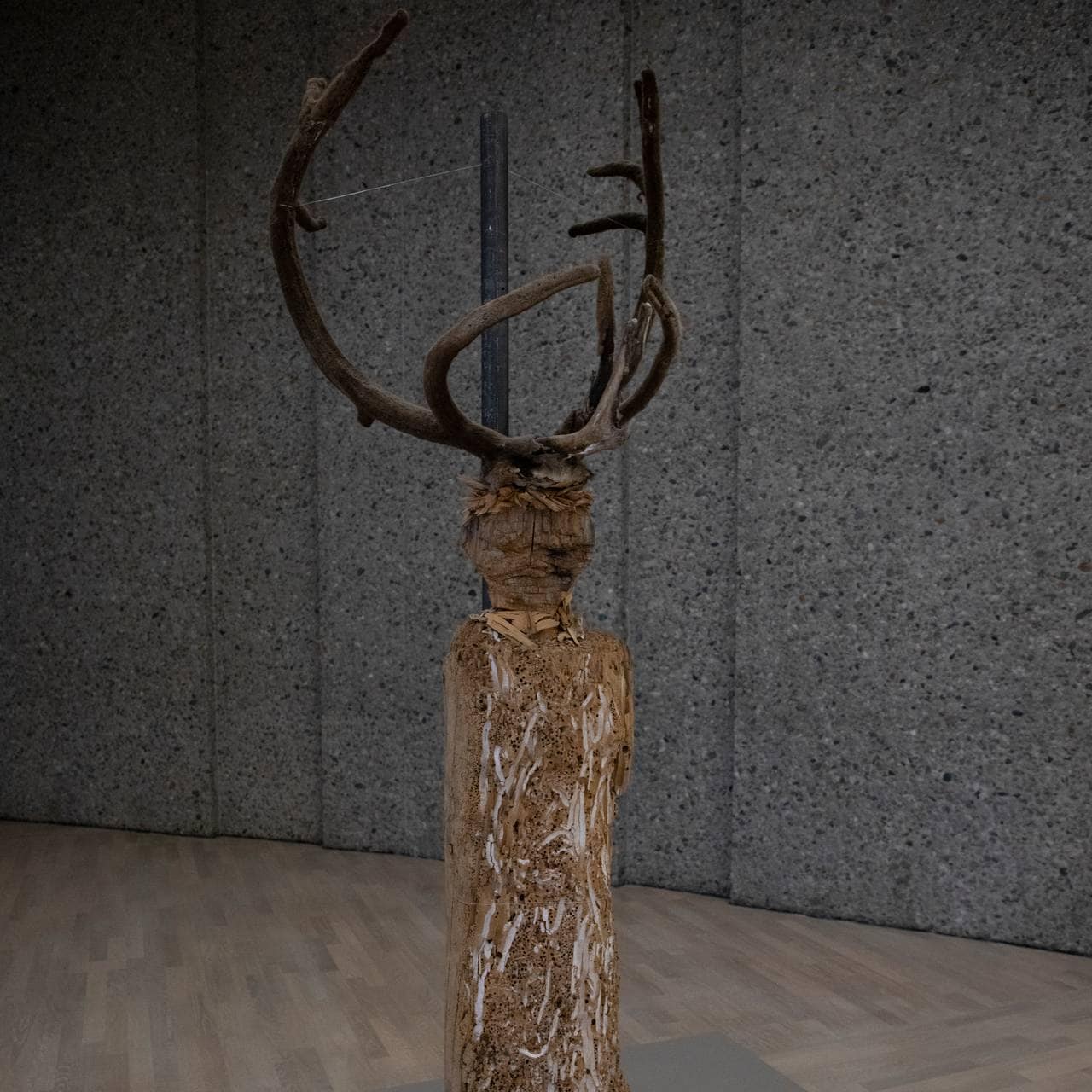 Reinhorn på Áillohaš-utstilling ved Henie Onstad-museet