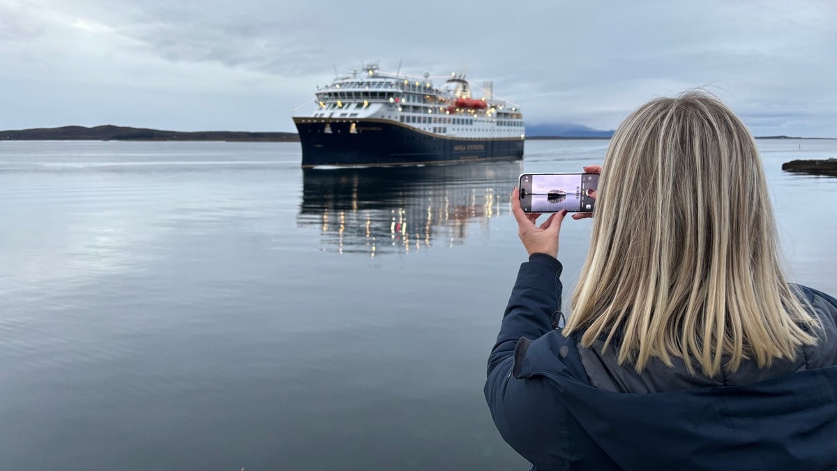 Setter investeringer på vent etter forslag om kortere kystrutekontrakt