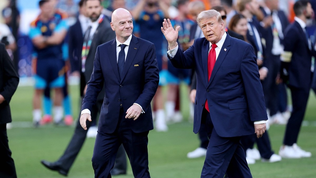 VM-utdelingen: Piping mot Trump og Infantino