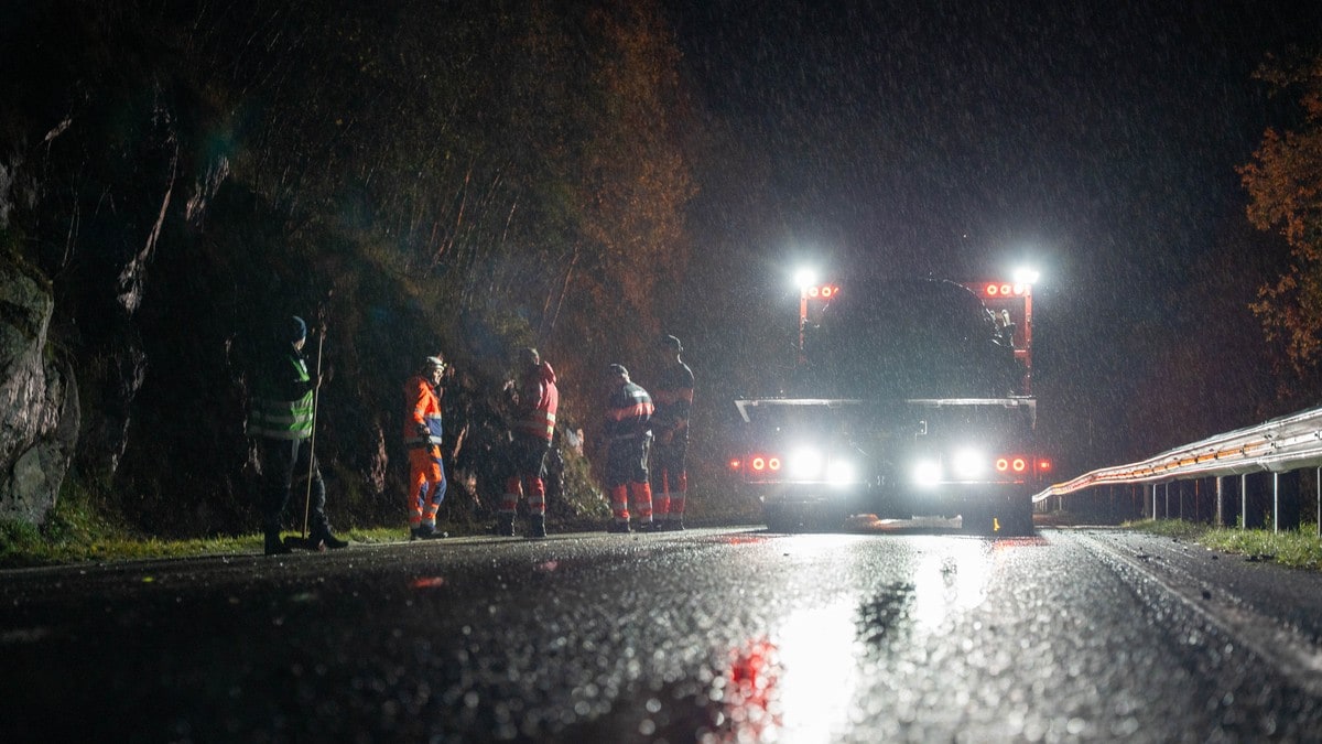 Fem omkom på E8 i natt: Tre 18-åringer i en av bilene