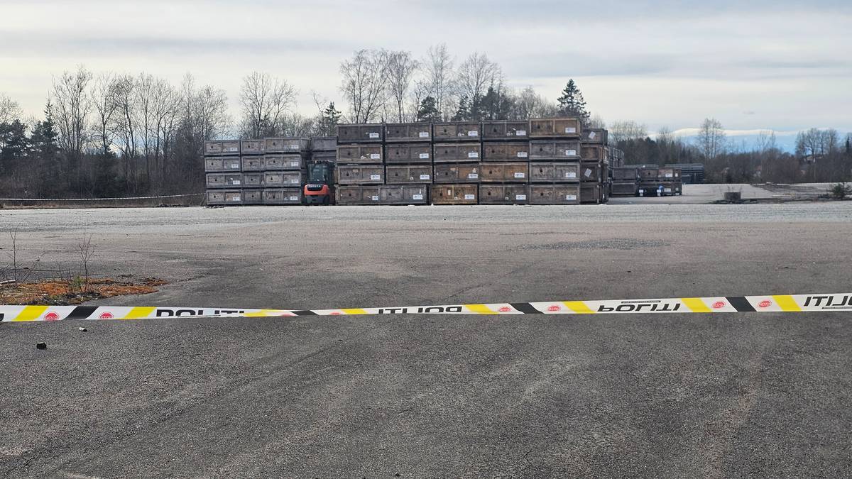 Opp mot 1800 elbilbatterier lagret uten sikring – politiet har sperret av område