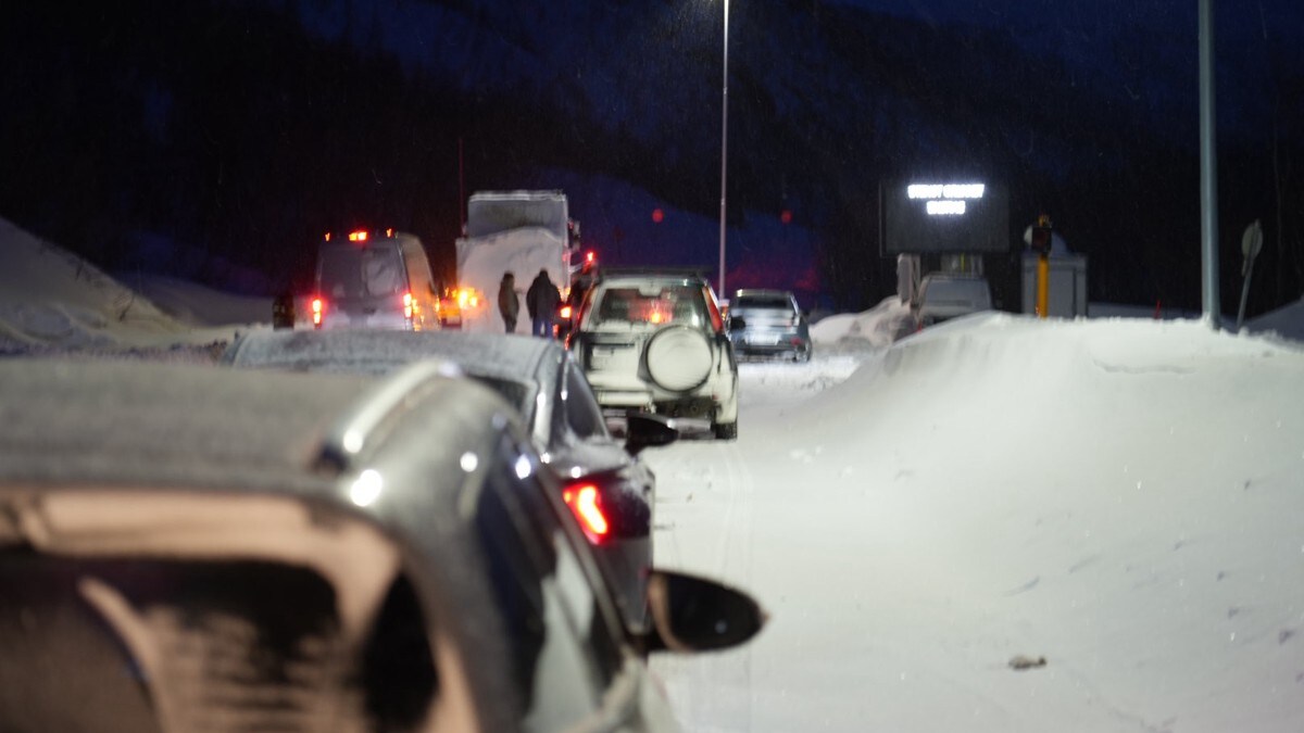 E6 mellom Alta og Hammerfest stengt etter snøskred