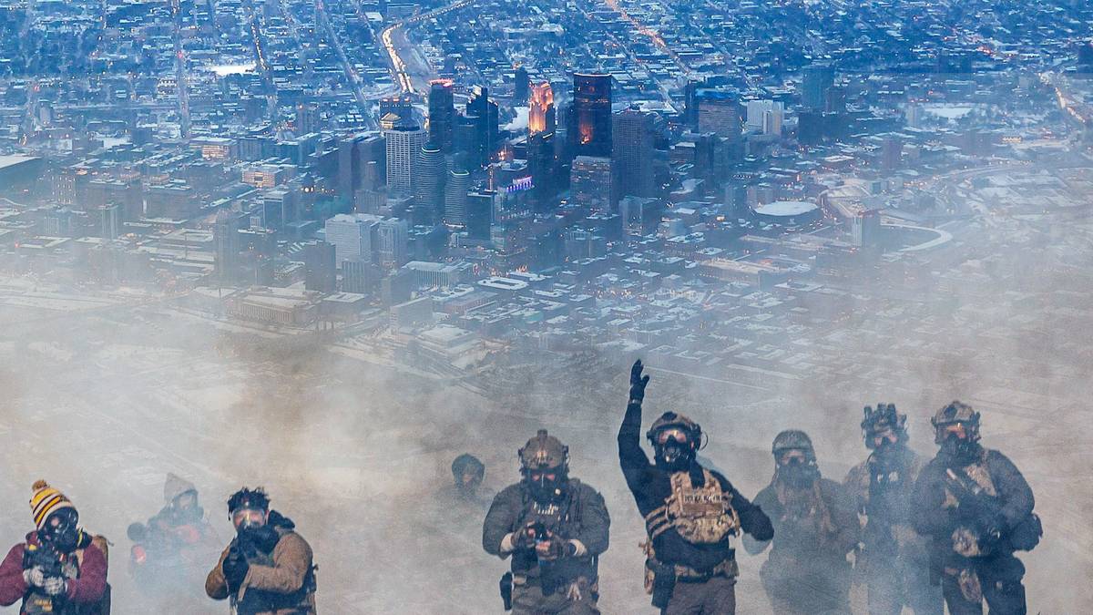 Løgn og frykt i en beleiret by