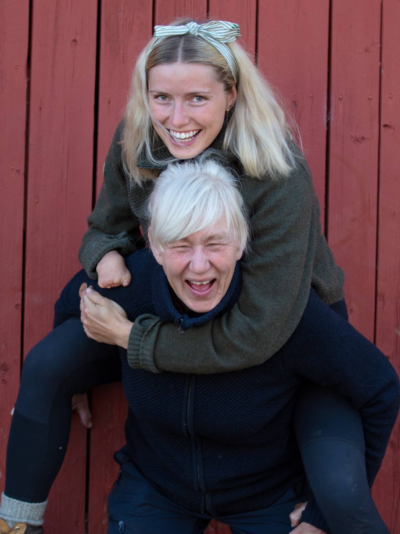 Heidi Lereng og Heidi Persdatter Greiner Haaker på Farmen 2021.
