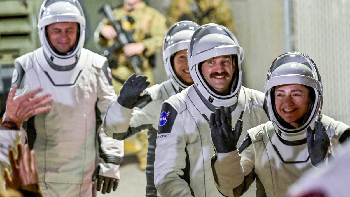 ISS-astronauter forberedes på mulig evakuering