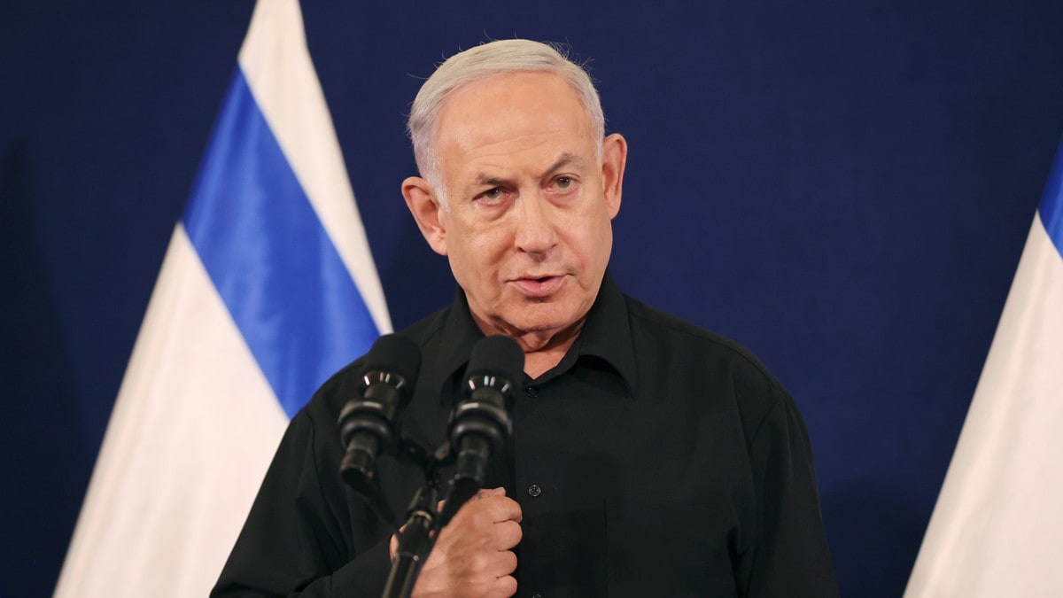 Israels stats­minister oppløser krigs­kabinettet