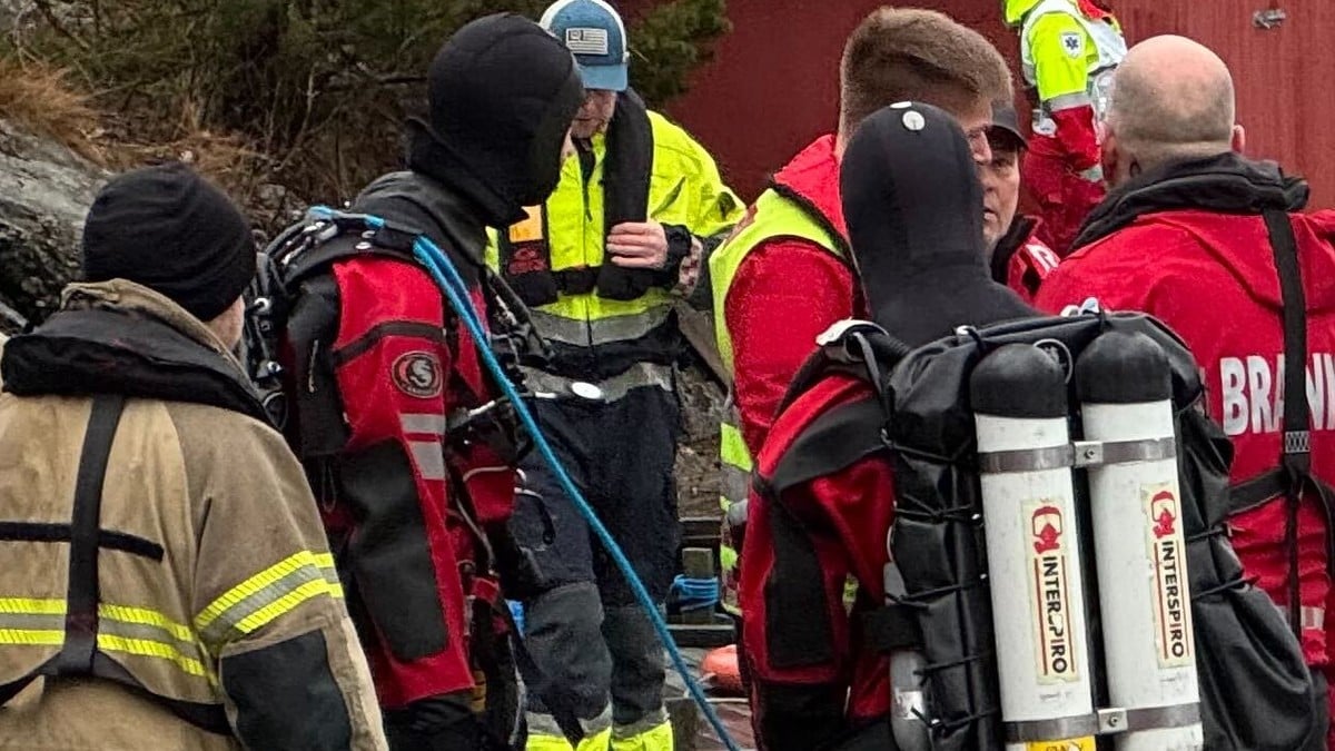 Død person hentet opp av sjøen i Grimstad