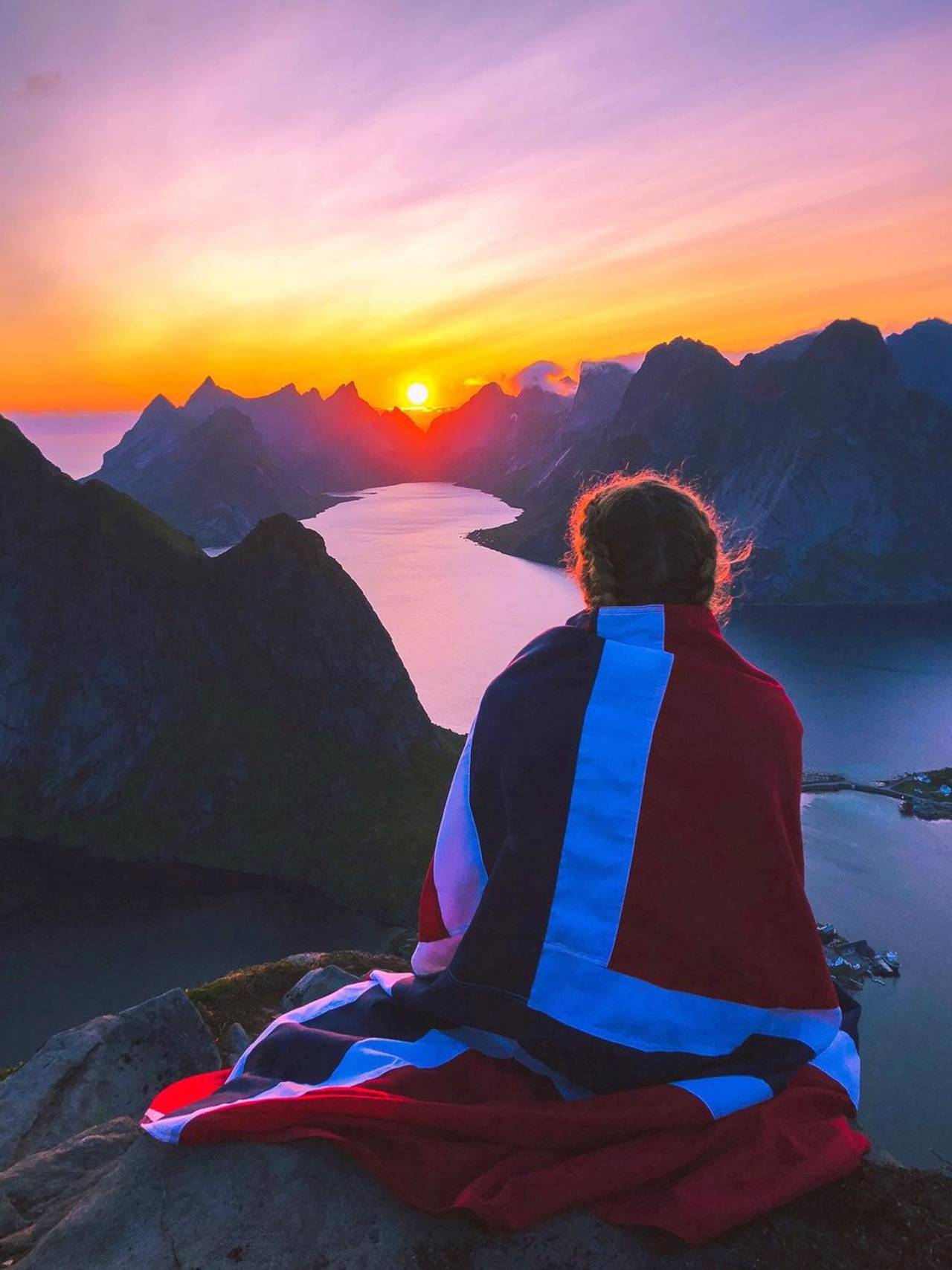 Reine med norsk flagg