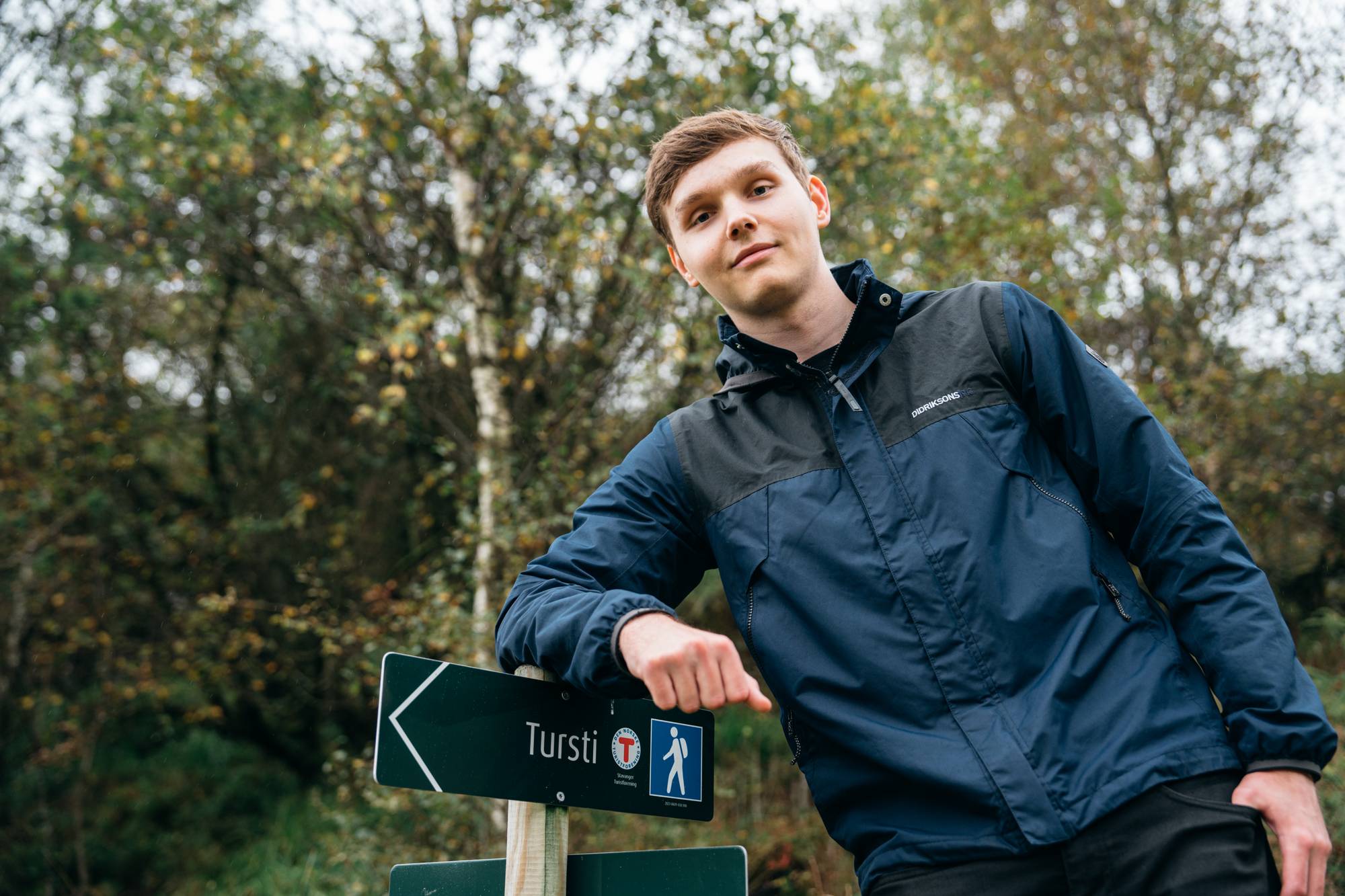 20 år gamle Vegard Nygård har kuttet skjermtiden drastisk - nå oppfordrer han andre unge til å gjøre det samme