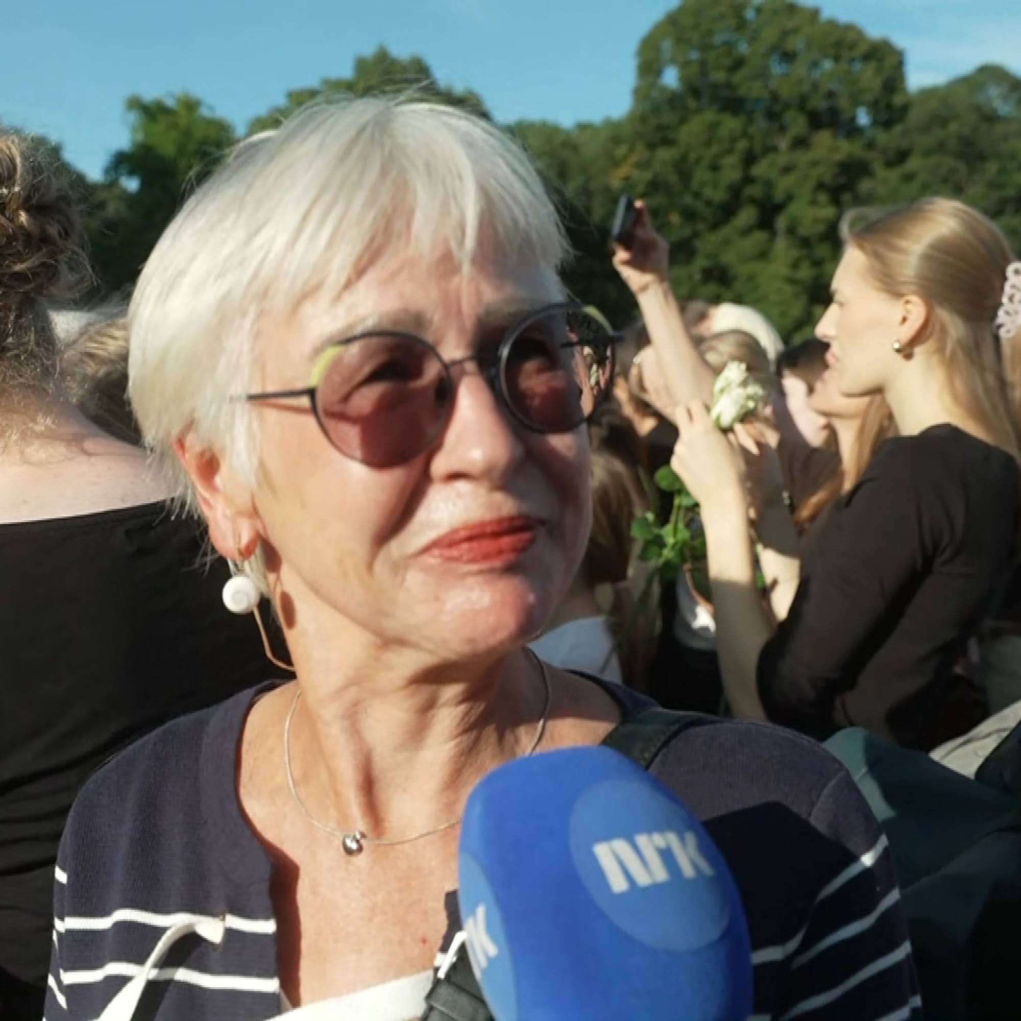 Kvinne på Slottsplassen