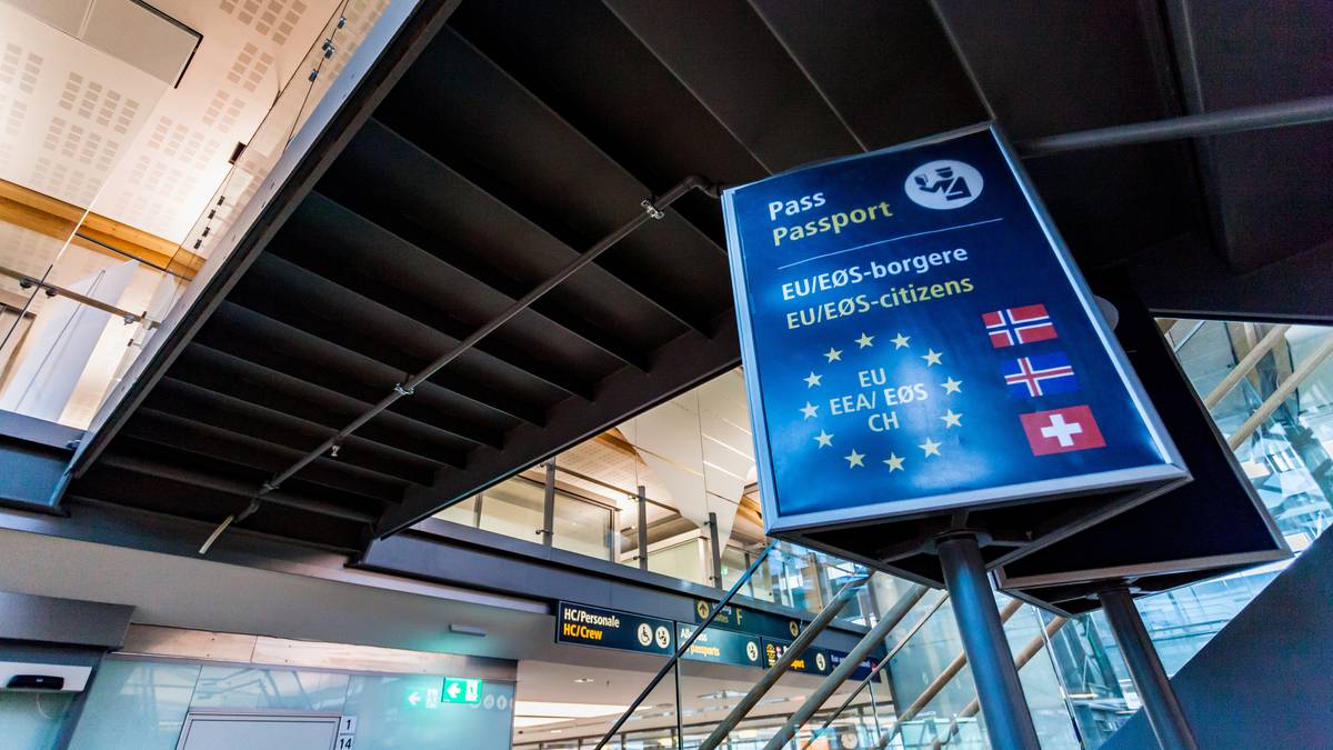 Den lange passkontrollkøen ved Oslo lufthavn er oppløst