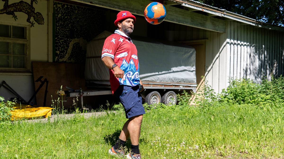 Har solgt drakter for 4 millioner kroner
