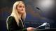 Cornelius Poppe / NTB Utvalgsleder Camilla Bernt presenterer hovedfunnene fra Granskingsutvalget for utenlandsadopsjoner før de overleverer sin endelige NOU til barne- og familieminister Lene Vågslid (Ap).