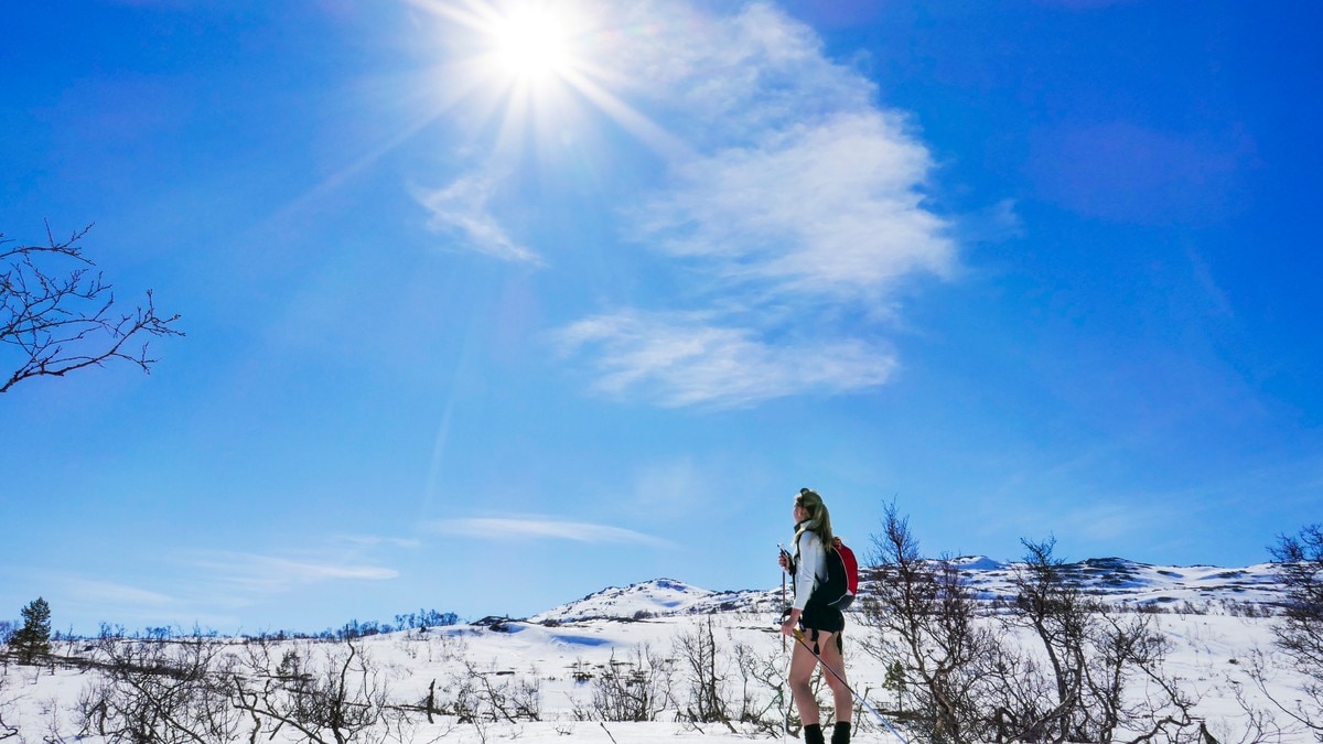 Frykter mange skremmes til &aring; unng&aring; sola