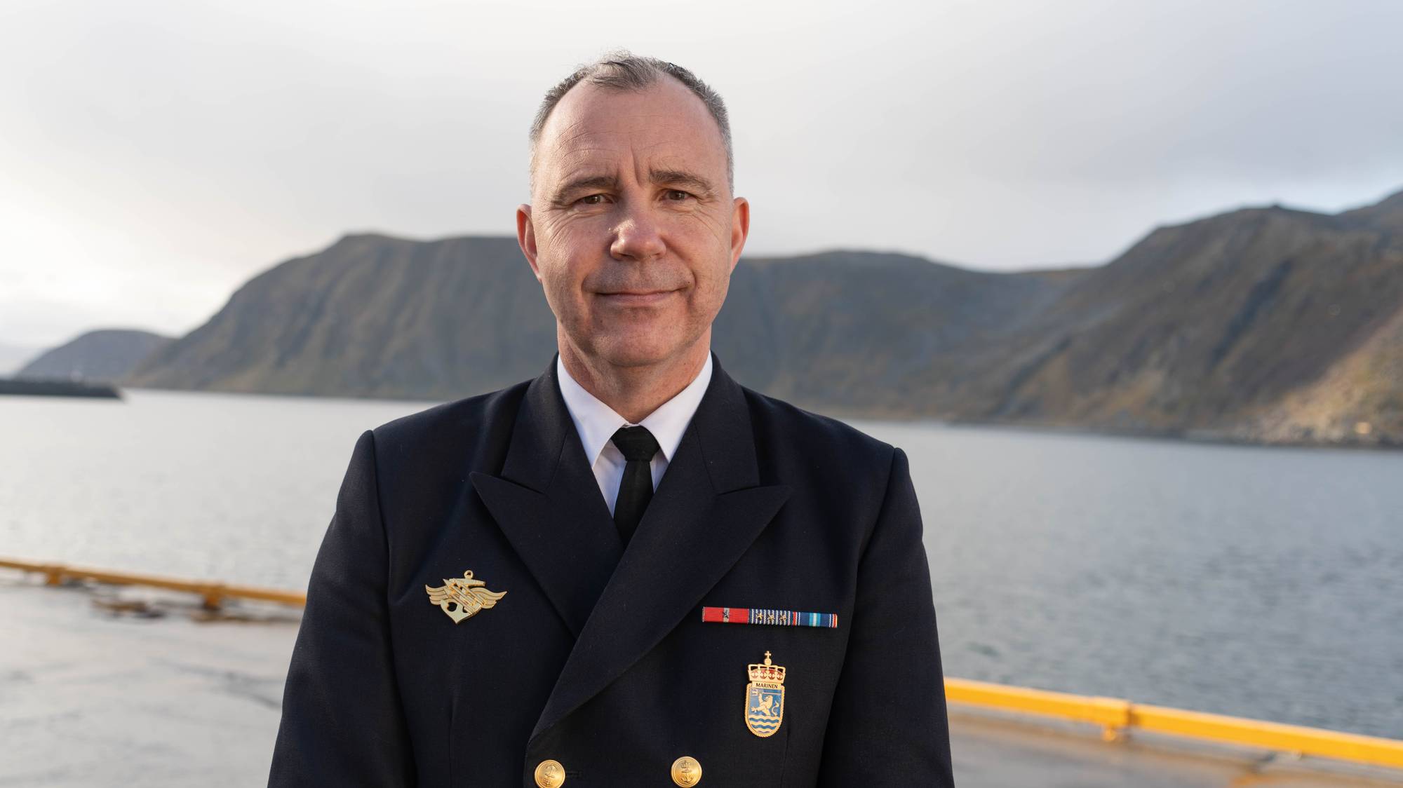 Kyrre Haugen, flaggkommandør og sjef for Marinen, i Honningsvåg havn