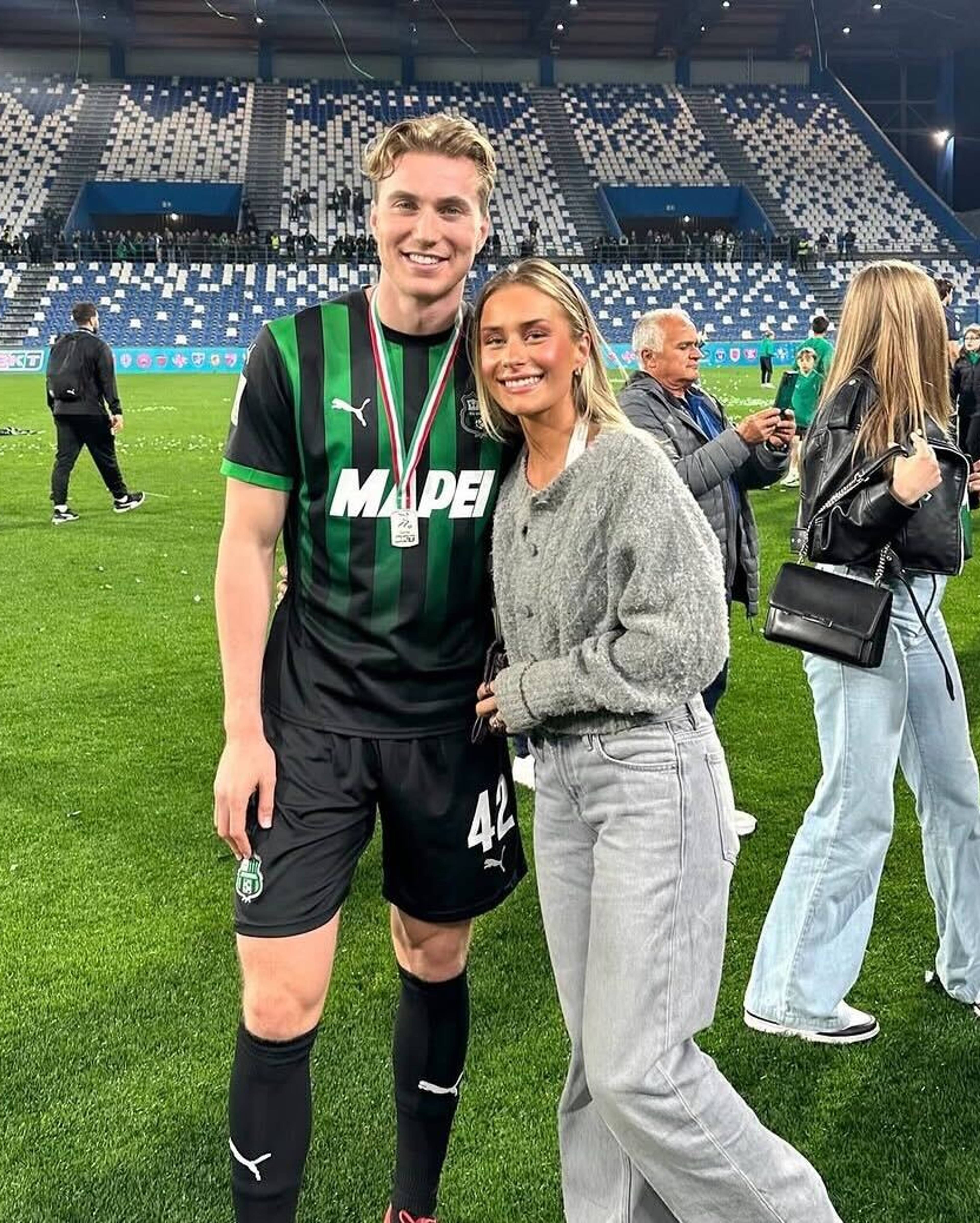 Kristian Thorstvedt og Mille Fusdahl etter Sassuolo-kamp