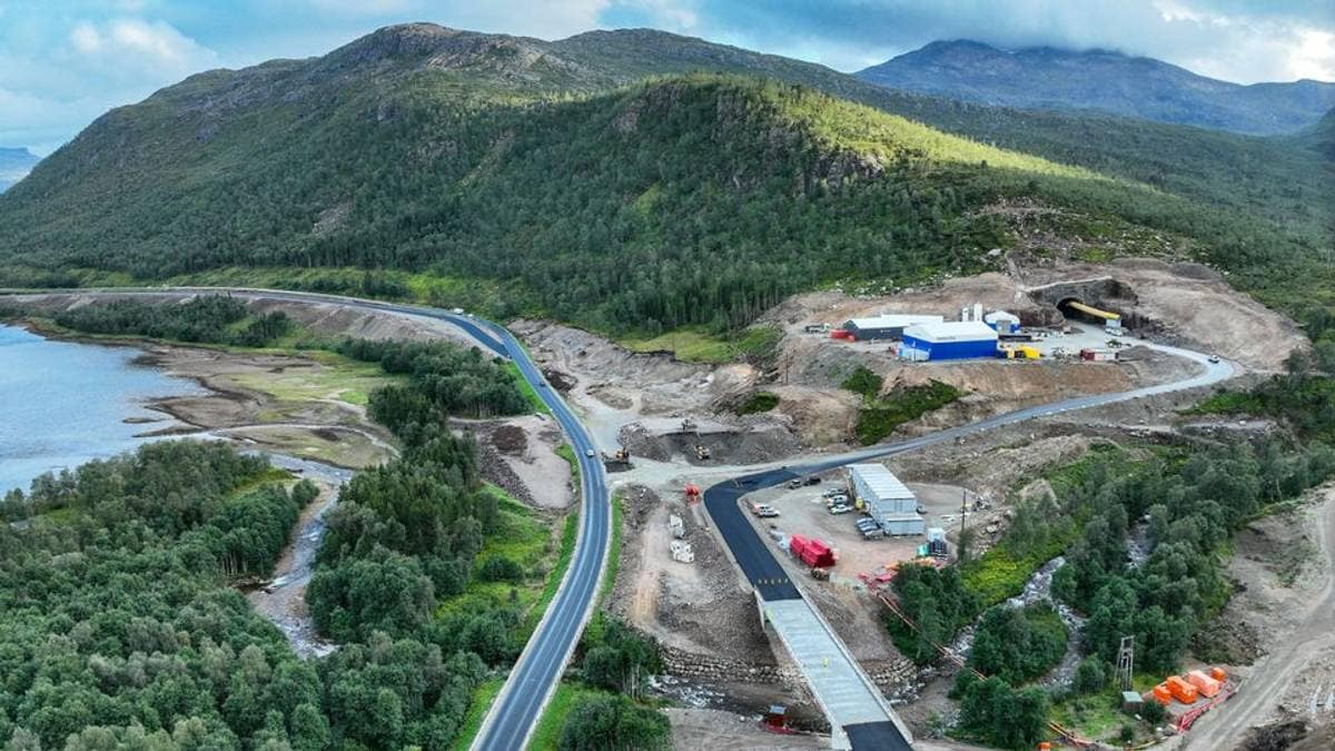Sommerens nattestenging av E10 flyttes til høsten