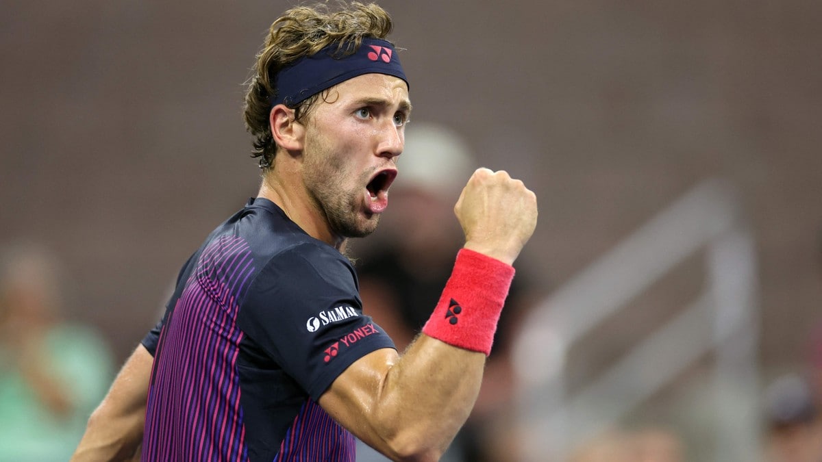Casper Ruud løftet seg etter tung start i Japan Open – videre til åttedelsfinale