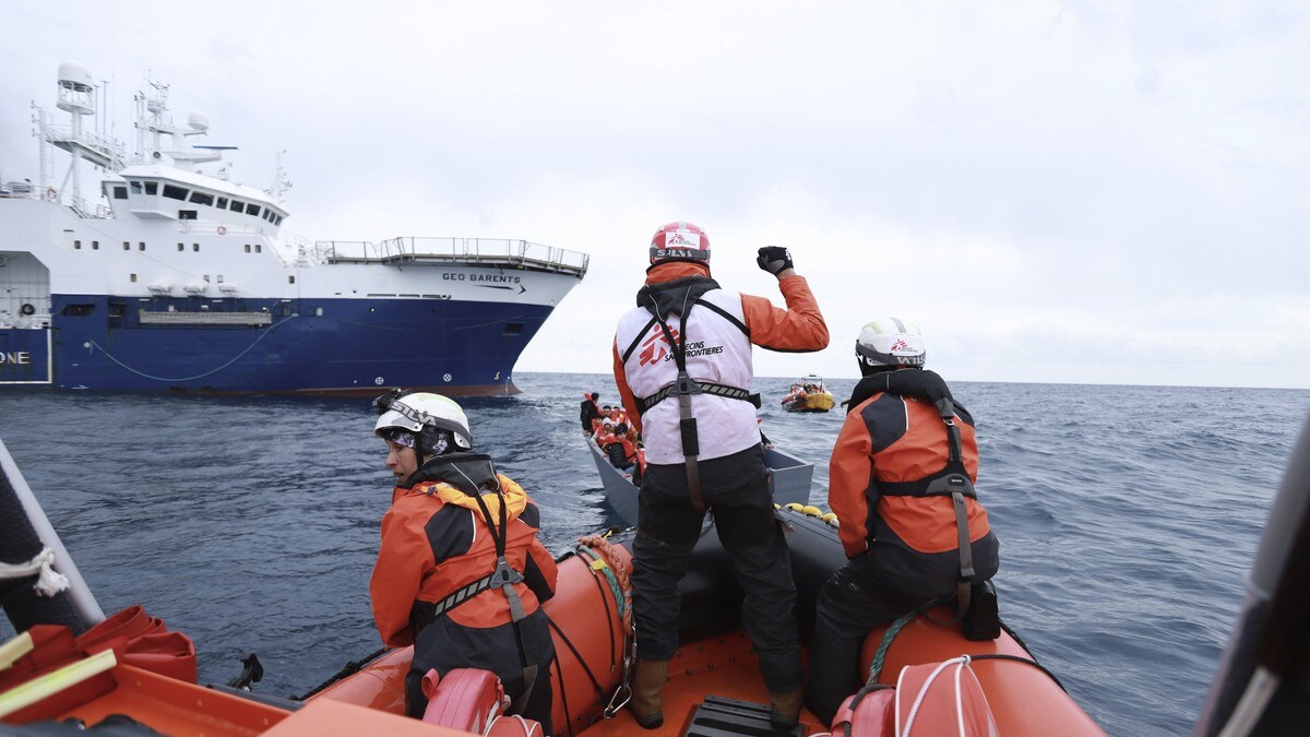 48 mennesker reddet fra båt på Middelhavet
