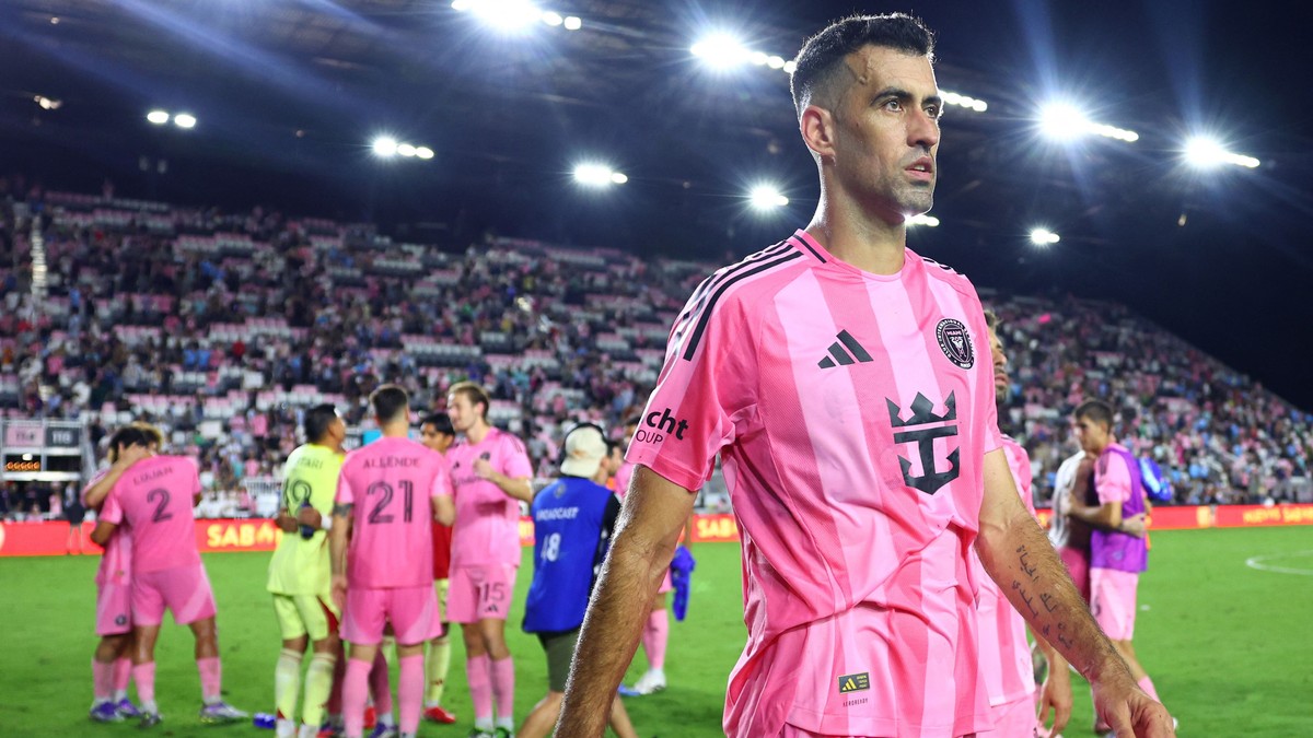Sergio Busquets legger opp