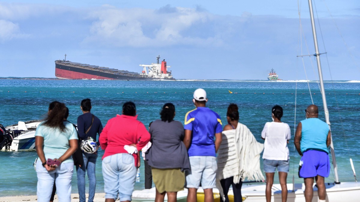 Enormt oljeutslipp ved Mauritius
