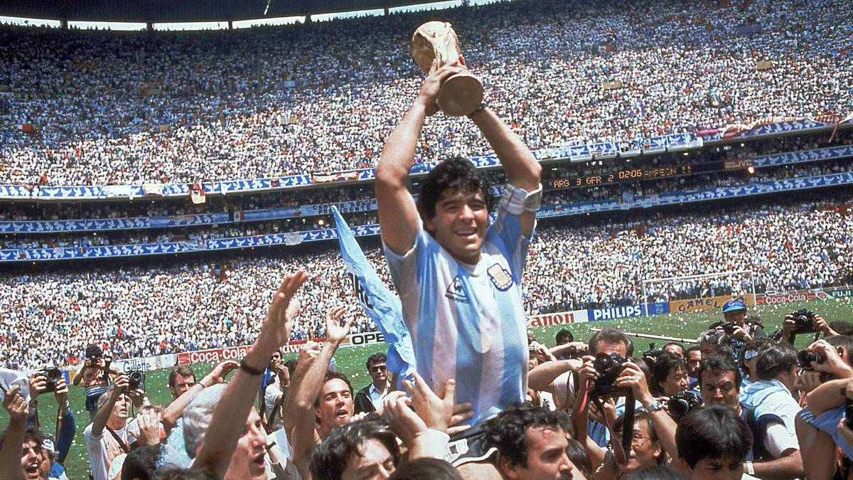 Otto accusati dopo la morte di Maradona – NRK Urix – Foreign Documentary News