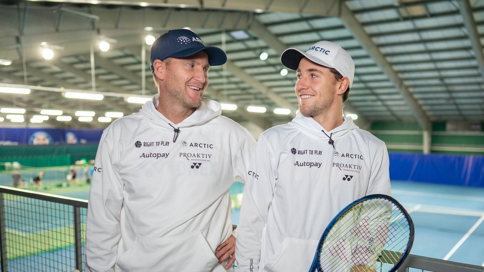 Oslo 20201217. 
Norges tennis håp Casper Ruud (t.h.) får feire jul i Norge sammen med far og trener Christian Ruud. Foruten jul blir det forberedelse til Australian Open som starter i begynnelsen av februar.
Foto: Heiko Junge / NTB