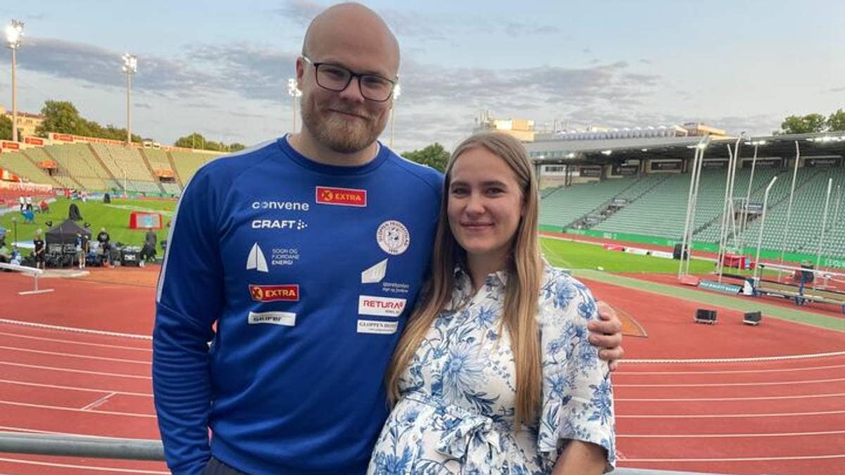 Tok VM-kravet og feiret med sin høygravide kone