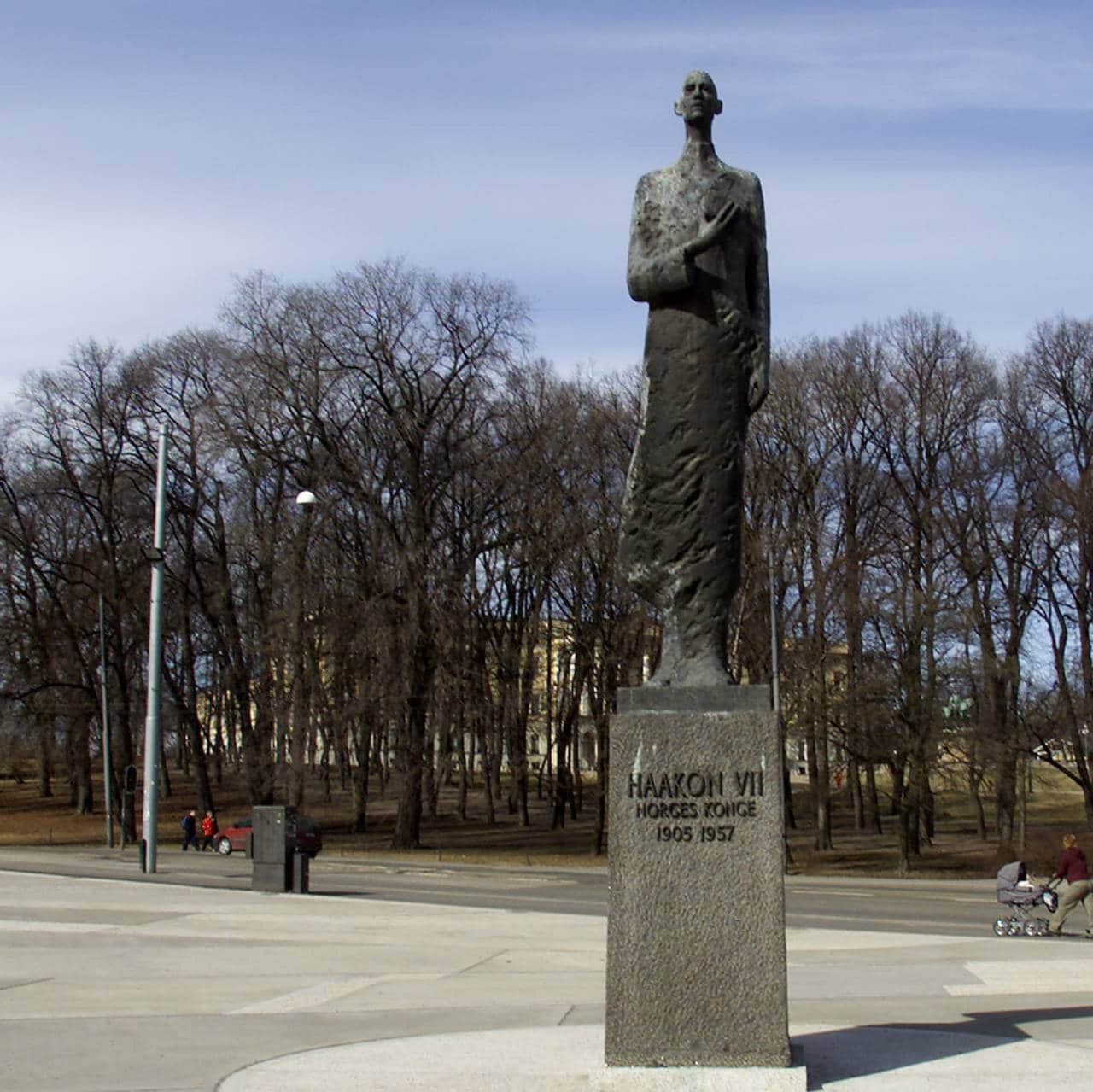 Kong Haakon-statue