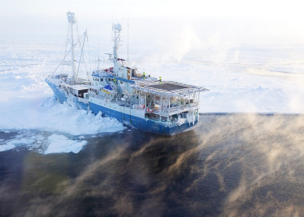 Kappløp mot tiden for polfarerne fra Arktis: «Lance» sitter bom fast