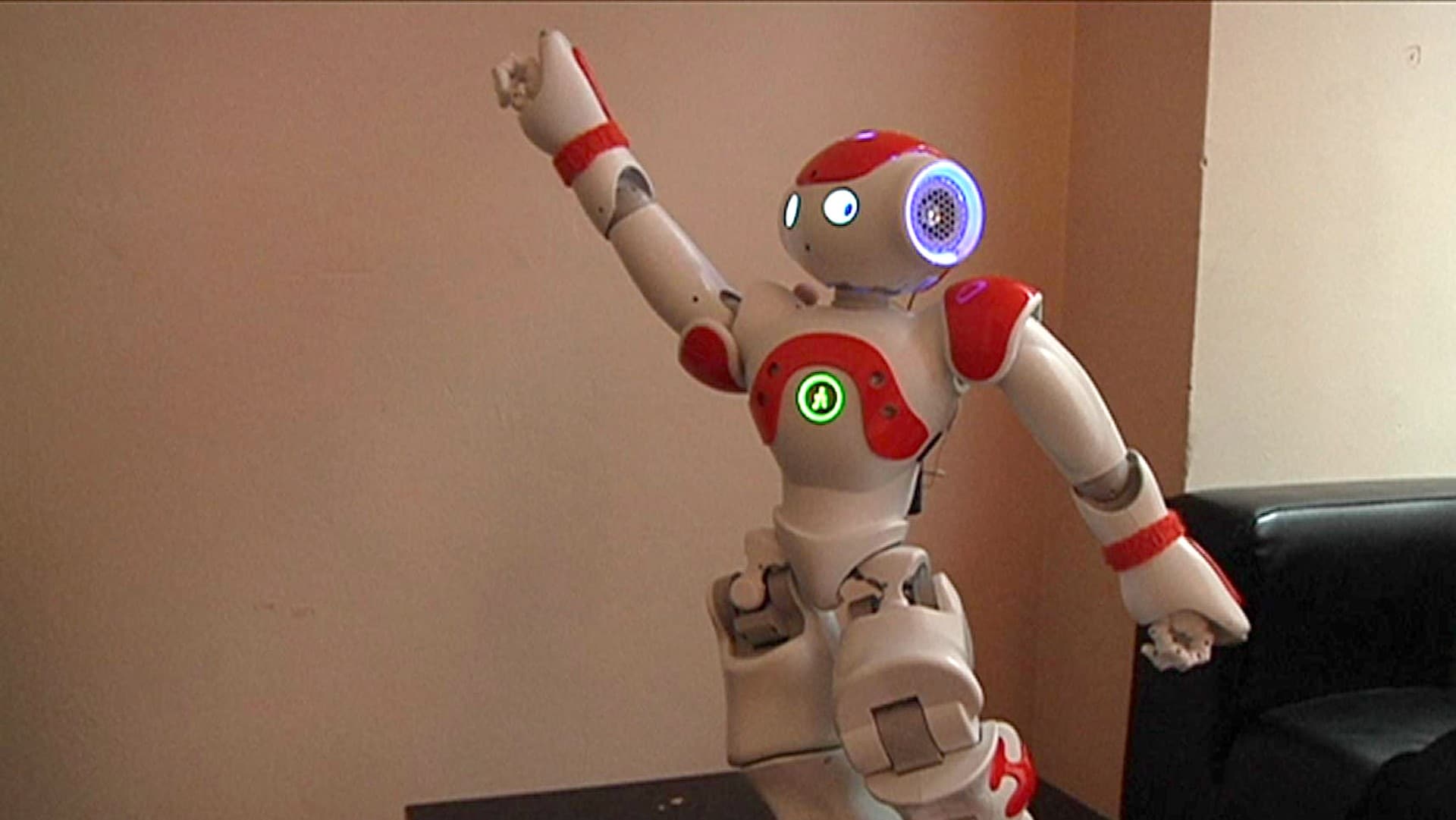 Kan roboter lære seg selv å snakke? – NRK Viten – Nyheter innen vitenskap  og forskning